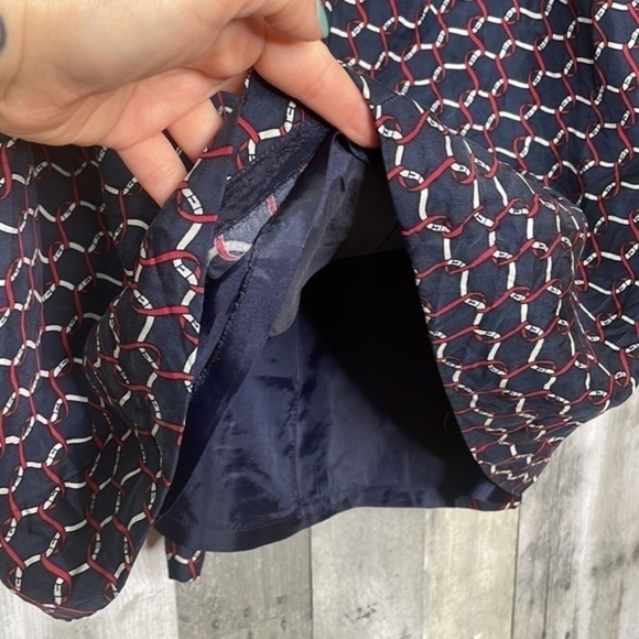 TALBOTS 100% pure silk a-line midi skirt. Blue, red & white. Belt loops. Size 8 - Picture 6 of 12